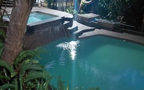 Laletsa Lodge